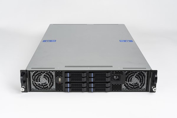 Zeus 2U Front 02